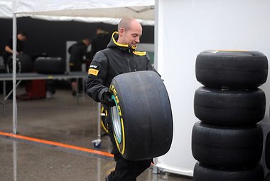 „Pirelli“