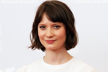 Mia Wasikowska