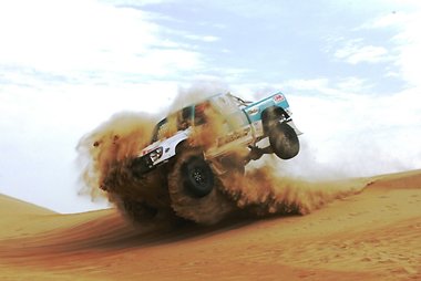 „Abu Dhabi desert challenge”