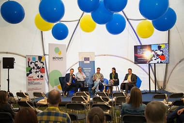 Diskusijų festivalis „Būtent“