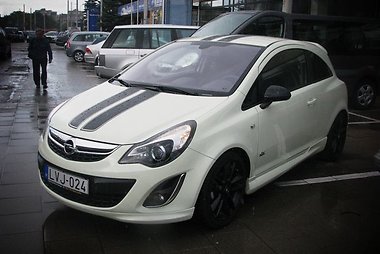 „Opel Corsa“