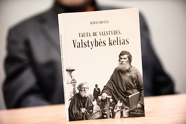 „Tauta be valstybės. Valstybės kelias“ (knyga)