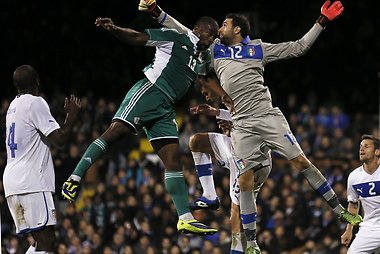 Salvatore Sirigu