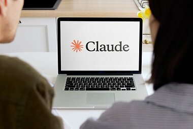 &bdquo;Claude&ldquo;