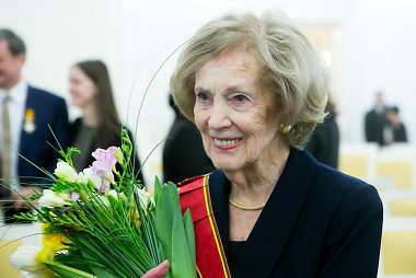 Alma Adamkienė