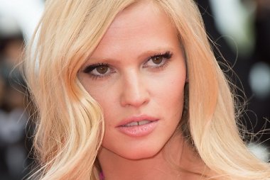 Lara Stone