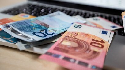 Gynybos obligacijų i&scaron;platinta dar už 41 mln. eurų