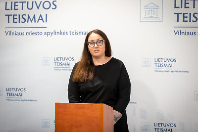 Turto banko nuotr./Įkurtuvės renovuotoje sostinės teismo dalyje: teisingumo ministrė Ewelina Dobrowolska.