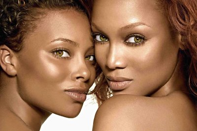 3 sezono nugalėtoja Eva Marcille ir Tyra Banks