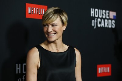 Robin Wright: netrapi kortų namelio šeimininkė