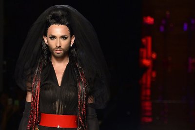 Conchita Wurst tapo dizainerio Jeano Paulio Gaultier modeliu