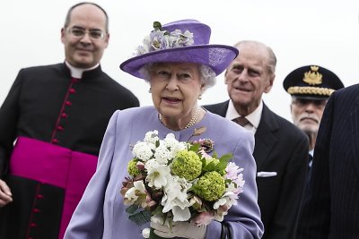 Karalienė Elizabeth II Romoje susitiko su popiežiumi Pranciškum.