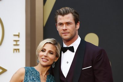 Aktoriai Chrisas Hemsworthas ir Elsa Pataky prieš savaitę gimusiems dvyniams išrinko vardus