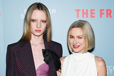 Gražios kaip seserys: Kai ir Naomi Watts mados renginyje Niujorke  / Vida Press nuotrauka