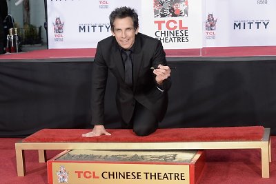 Benas Stilleris paliko savo pėdsakus prie garsiojo Holivudo kino teatro „Chinese Theatre“