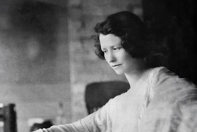 Edna St. Vincent Millay buvo ne tik poetė: ji kovojo už moterų teises ir kaip Nancy Boyd rašė istorijas, kurios įkvėpdavo amerikietes / Getty nuotrauka