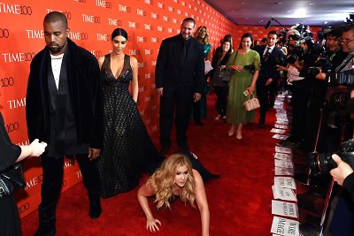 Kanye Westas, Kim Kardashian ir Amy Schumer