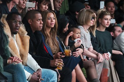 Seanas Combsas, Jay Z su Beyonce, Kim Kardashian su dukra North ir Anna Wintour