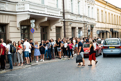 Grupės „ba.“ koncerto Vasaros terasoje akimirka