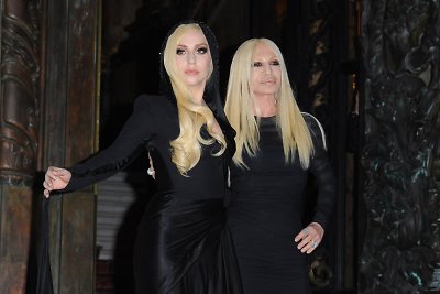 Lady Gaga ir Donatella Versace