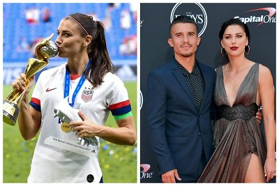 Viena garsiausių pasaulio futbolininkių Alex Morgan ir S. Carrasco susilaukė vaiko: porai gimė mergaitė