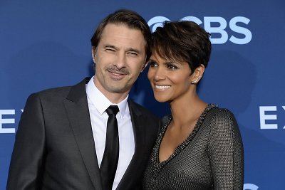 Po dvejų santuokos metų Halle Berry skiriasi su Olivier Martinezu