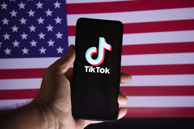 JAV liko be „TikTok“ programėlės: įsigaliojo ją draudžiantis įstatymas