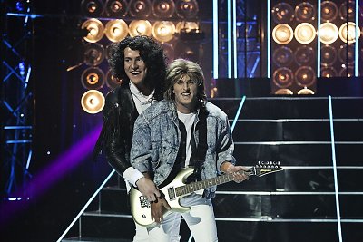 Radžis ir Mantas Stonkus įkūnijo legendinės grupės „Modern Talking“ narius