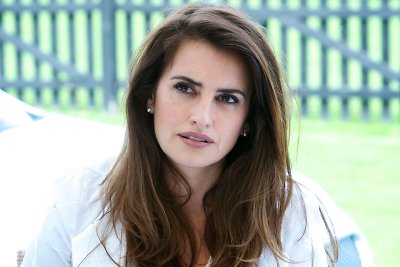 Penelope Cruz džiaugiasi filme „Patarėjas“ išvengusi scenų su savo vyru Javieru Bardemu