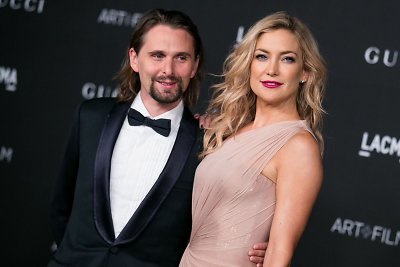 Aktorė Kate Hudson ir „Muse“ lyderis Matthew Bellamy atšaukė sužadėtuves