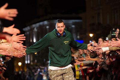 Donatas Motiejūnas parodė kvailiausias dovanas, kurias per Kalėdas jam atsiuntė draugai