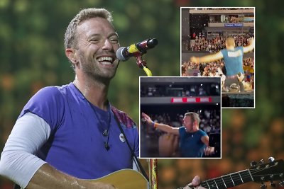 Tūkstantinės minios akivaizdoje – „Coldplay“ lyderio Ch.Martino fiasko: pamatykite vaizdo įrašą