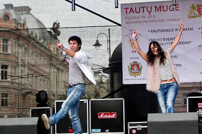 Taikos dienos šokis Vinco Kudirkos aikštėje