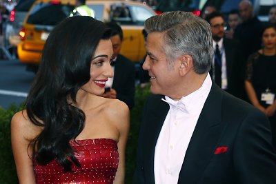 George'as Clooney su žmona Amal Clooney 