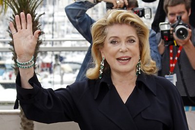 Prancūzų kino „ledo karalienei“ Catherine Deneuve sukanka 70 metų