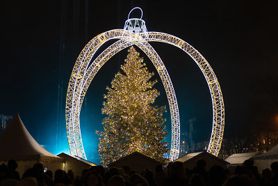 Vilniaus Kalėdų eglės įžiebimas Katedros aikštėje