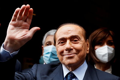 Buvęs italų premjeras S.Berlusconi – ligoninėje: pateko į intensyviosios terapijos skyrių