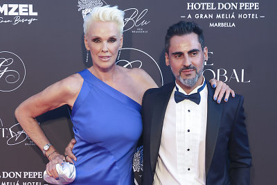 Brigitte Nielsen ir Mattia Dessi / Getty nuotrauka