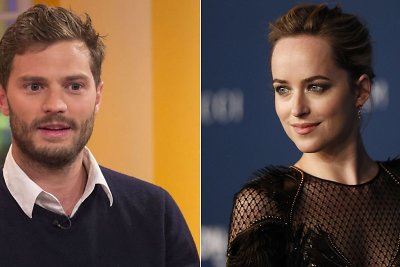 Jamie Dornanas ir Dakota Johnson fotosesijoje pirmą kartą persikūnijo į romano „Penkiasdešimt pilkų atspalvių“ personažus