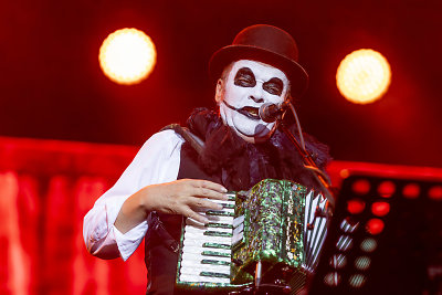 Smūgis Lietuvoje garbinamiems „The Tiger Lillies“ – sulaukė grasinimų mirtimi: kuo čia dėtas D.Trumpas?