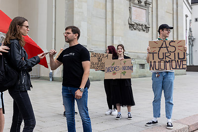 Antanas Kandrotas-Celofanas Katedros aikštėje