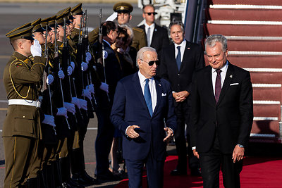 Joe Bidenas atvyko į Vilnių