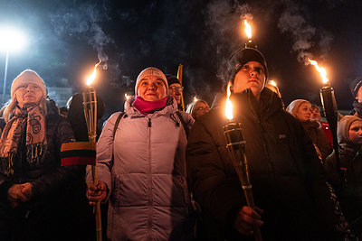 „Pro Patria“ eitynės su fakelais