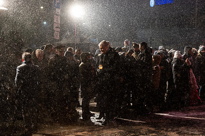 Atminimo laužų uždegimo ceremonija prie Vilniaus televizijos bokšto