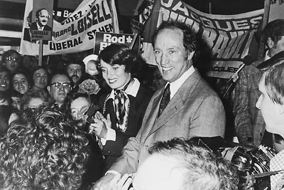 Justino Trudeau tėvai Margaret ir Pierre’as buvo susituokę vos šešerius metus, 1977-aisiais paskelbė apie sprendimą skirtis. Tada Pierre’as Trudeau buvo Kanados ministras pirmininkas