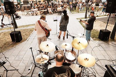 „Šios šventės grožis – kad niekada nežinai, ką joje atrasi. Yra muzikantų, kurie karjerą pradėjo Gatvės muzikos dienoje: pavyzdžiui, Kristijonas Ribaitis ar tada dar paauglys Benas Aleksandravičius“, – sako Viktorija