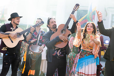 Kasmetinė tarptautinio romų festivalio GYPSY FEST eisena