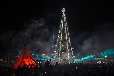 Kalėdų eglės įžiebimas Panevėžyje