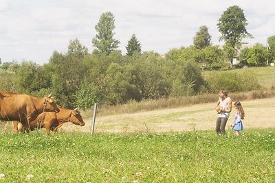  Mantas Jankavičius ir Džesika Vienažindytė 