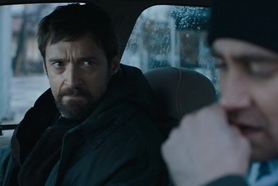 Hugh Jackmanas ir Jake’as Gyllenhaalas kriminaliniame trileryje „Kaliniai“ grumsis su vaikų grobėjais